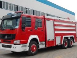 Camion de pompiers de réservoir d'eau de Sinotruk 6x4 avec le réservoir de l'eau 15000L