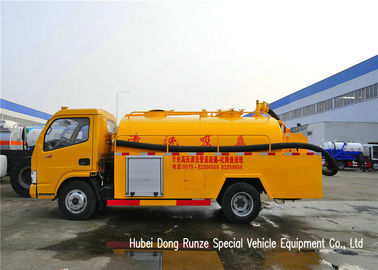 Chine Camion-citerne aspirateur fécal d'aspiration d'eaux d'égout de DFAC 3500L-5000L avec la tuyauterie hydraulique de jet fournisseur