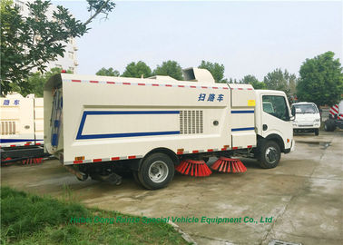 Chine Brosses de nettoyage de décapant de route de vide de capitaine Truck Mounted Sweeper With fournisseur