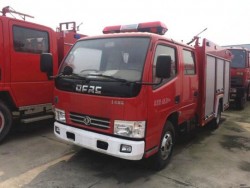 2ton camion de pompiers de réservoir d'eau de Dongfeng de l'euro 4