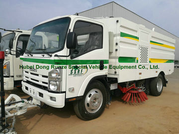 Chine Camion multifonctionnel de nettoyage de route d'ISUZU, camion de balayeuse de balai de vide fournisseur