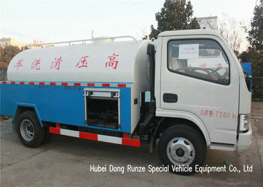 Chine Camion multifonctionnel d'appareil de rinçage d'égout de Dongfeng avec la pompe à haute pression 4000L de nettoyage au jet fournisseur