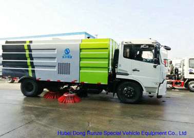 Chine Véhicules rapides de route de vide avec de l'eau brosses de nettoyage pulvérisant la haute performance fournisseur
