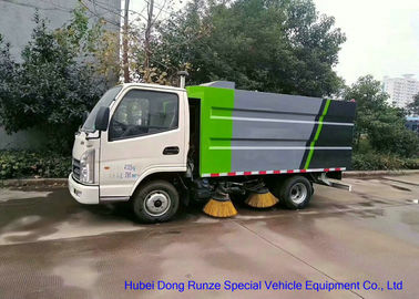 Chine Le mini camion de nettoyage de route de KAMA avec 4 brosses, camion a monté la balayeuse fournisseur