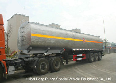 Chine Remorque liquide de bateau-citerne d'alcali avec le réservoir poli d'acier inoxydable pour l'hydroxyde de sodium fournisseur