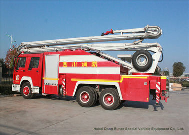 Haut camion de pompiers d'offre de jet de Sinotruck Howo 6x4 avec le réservoir d'eau 5500 L voyageant en jet 18m fournisseur