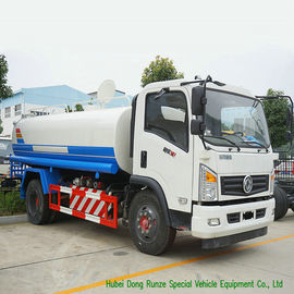 Camion 8000L de transporteur d'eau de lavage de route de DF avec l'arroseuse de pompe à eau pour la livraison propre et le jet de l'eau de boissons fournisseur