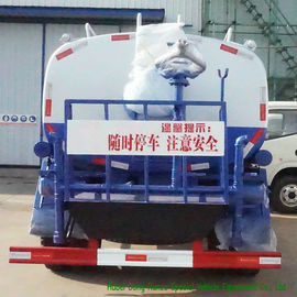 Camion 8000L de transporteur d'eau de lavage de route de DF avec l'arroseuse de pompe à eau pour la livraison propre et le jet de l'eau de boissons fournisseur